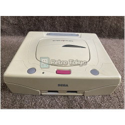 Sega Saturn con caja modelo HST-0014