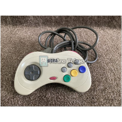 Sega Saturn con caja modelo HST-0014